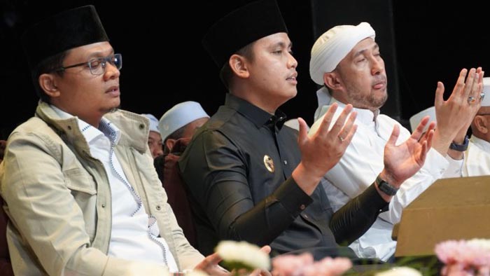 Antusiasme Luar Biasa, Kendal Bersholawat Meriahkan Peringatan Hari Santri Nasional 2023