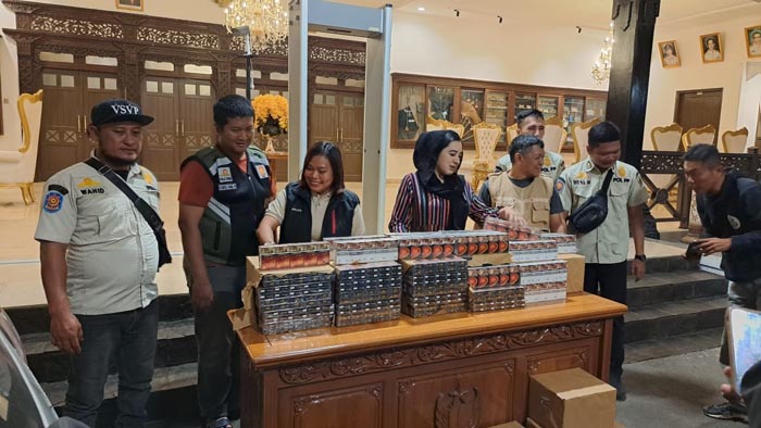 Pekalongan Berhasil Amankan Ribuan Batang Rokok Ilegal, Bupati Fadia Soroti Kerugian Negara