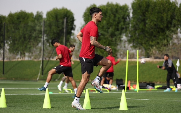 Lupakan Kekalahan, Shayne Pattynama Siap Diturunkan Lawan Vietnam