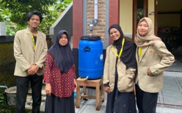 Mahasiswa KKN UGM Kembangkan Alat Pemanen Air Hujan di Magelang