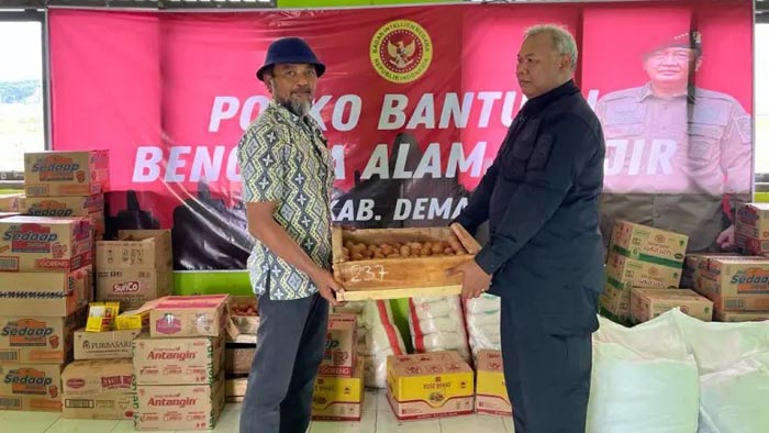 Kepedulian BIN: Bantuan Sembako untuk Warga Terdampak Banjir di Demak