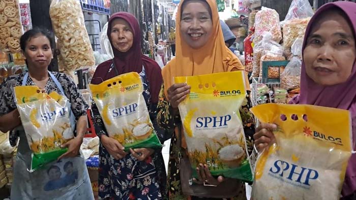 Program Stabilisasi Harga Pangan, 20 Ton Beras PSPHP Didistribusikan ke Pasar Batang dan Limpung