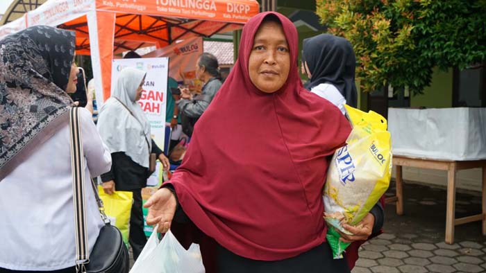 Operasi Pasar Purbalingga, 2000 Kg Beras SPHP Ludes dalam Waktu Setengah Jam