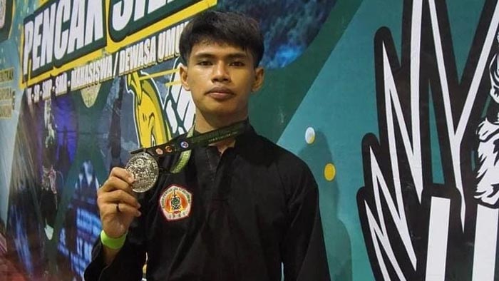 Mahasiswa FH UNAIR Meraih Juara 2 di Kejurnas Silat Lumajang Championship