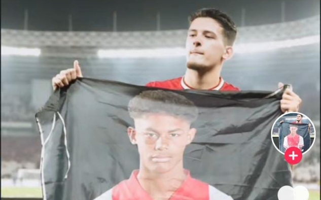 Diberi Spanduk Bergambar Noah Gesser, Justin Hubner Menangis 