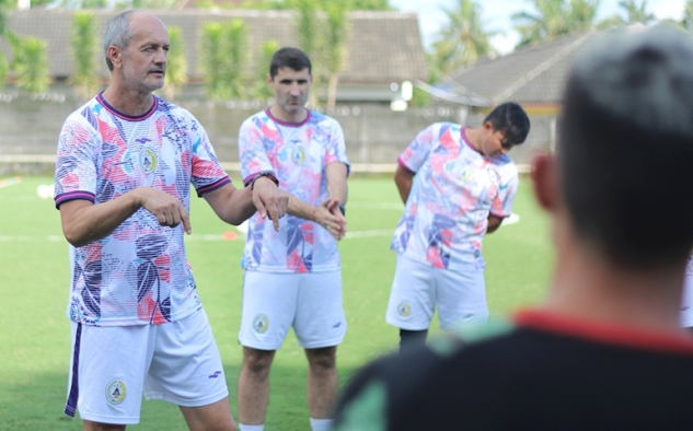 Risto Vidakovic Usung Misi Bangkit, Saat PSS Lawan Madura United 