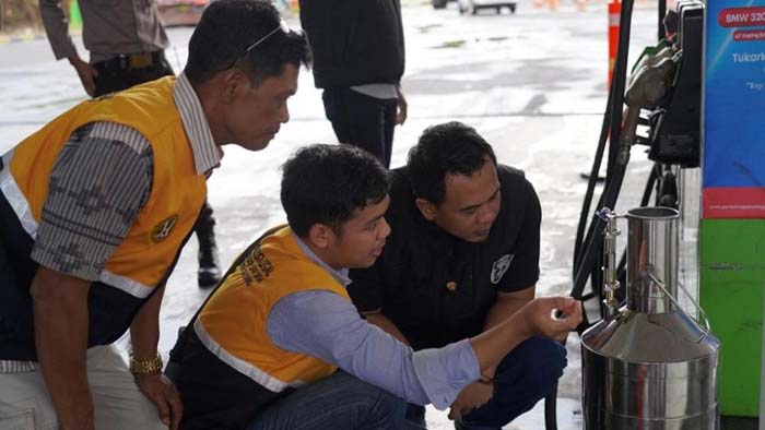 Polres Batang Lakukan Pengecekan SPBU untuk Antisipasi Kelangkaan BBM dan Kecurangan