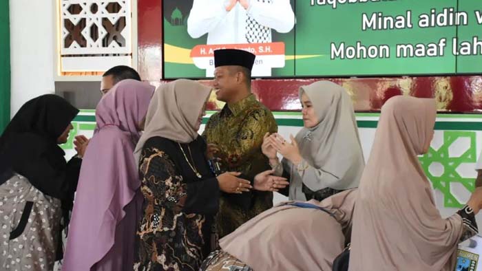 Bupati Kebumen Sambut Hari Raya di Tanah Suci dan Gelar Open House