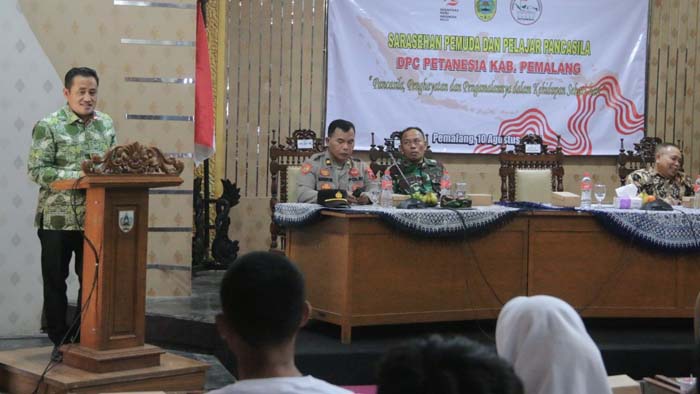 Bupati Pemalang Paparkan Tiga Kunci Kecerdasan dalam Sarasehan Pemuda dan Pelajar Pancasila