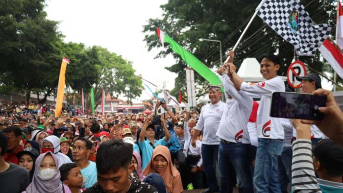 Ribuan Warga Temanggung Antusias Ikuti Jalan Sehat HUT RI ke-79 dan HUT Kabupaten ke-190