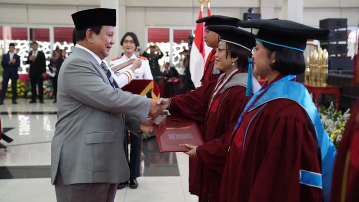 Menteri Pertahanan Prabowo Subianto Hadiri Wisuda 425 Mahasiswa Unhan RI Tahun Akademik 2024