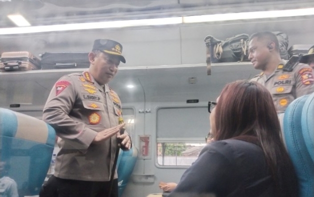 Kapolri Sebut Kereta Bisa Jadi Alternatif Sarana Balik Lebaran 2025