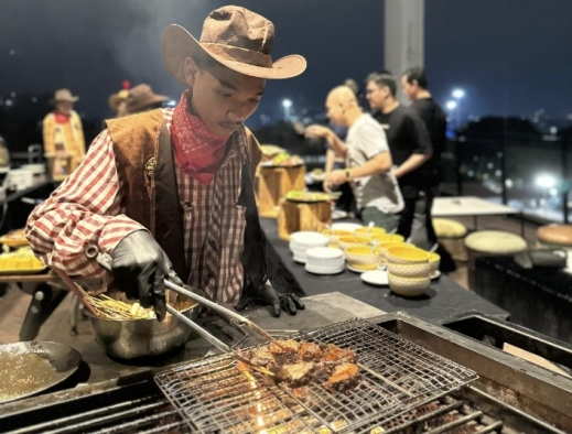 Rooms Inc Semarang Sukses Hadirkan Kembali Barbeque All You Can Eat Bertema Hawaiian 