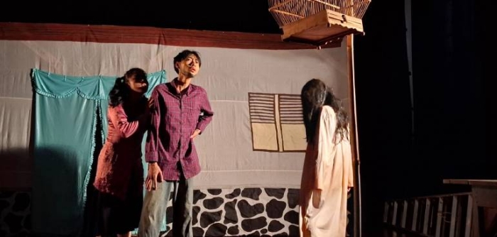UPGRIS Mengenalkan Tradisi Leluhur Melalui Pementasan Drama