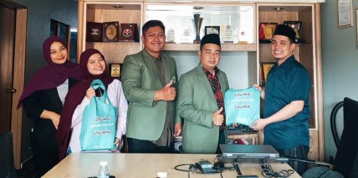 Unwahas Semarang Perkuat Literasi Lewat KKN Internasional di Malaysia