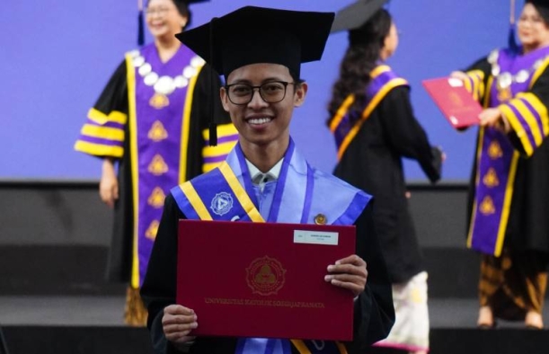 657 Lulusan SCU Diharapkan Tangguh Masuk Dunia Kerja