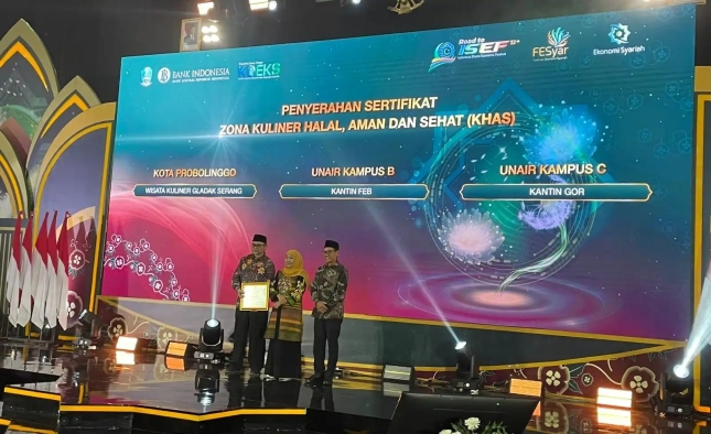 UNAIR Raih Penghargaan Zona KHAS, Perkuat Ekonomi Halal dari Kampus