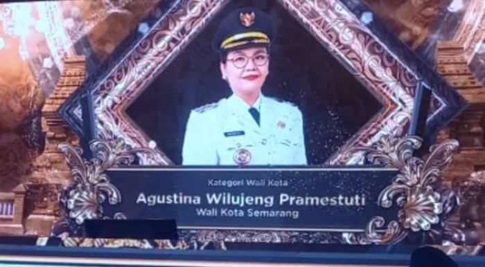 Wali Kota Semarang Agustina Raih Penghargaan Pemimpin Perempuan Terpopuler
