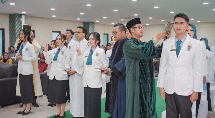 Unwahas Semarang Lahirkan 99 Apoteker Baru