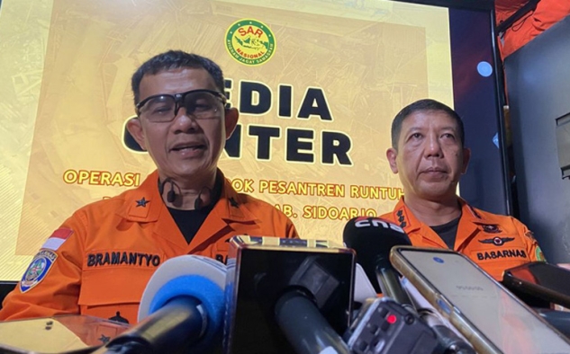 Basarnas Update Evakuasi Korban Reruntuhan di Ponpes Al Khoziny Sidoarjo