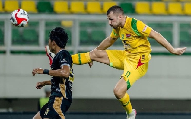 Mihailo Perovic Masih Beradaptasi di Persebaya Surabaya