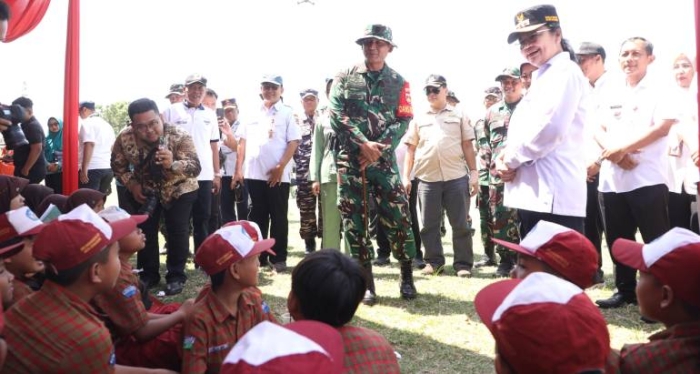 Buka TMMD, Wali Kota Semarang Agustina Wilujeng Apresiasi TNI-Semangat Gotong Royong Masyarakat