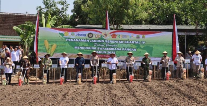 Wakapolda Jateng Tanam Serentak di Lahan 2,7 Hektar Sragen, 3 Ton Jagung Dilepas untuk Bulog