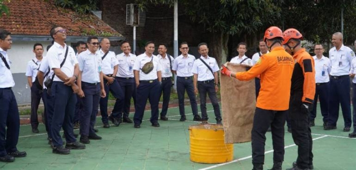 KAI Daop 5 Purwokerto dan Basarnas Cilacap Gelar Pelatihan Tanggap Darurat
