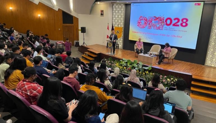 Kementerian Keuangan Ungkap Keunggulan ORI di Hadapan 200 Mahasiswa Baru FEB SCU