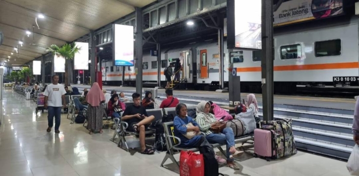 KAI Semarang Terus Berupaya Jaga Layanan Pelanggan di Tengah Gangguan Perjalanan KA di Kedunggedeh