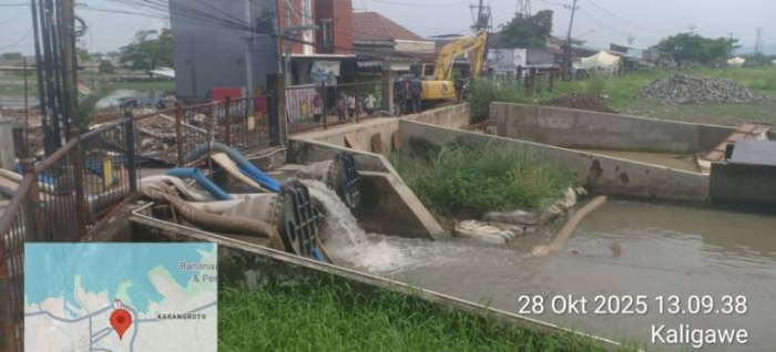 Pemkot Semarang Kerahkan Semua Pompa di Berbagai Titik untuk Atasi Banjir