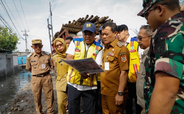 Gubernur Jateng Cek Lokasi Sodetan Sungai Sayung