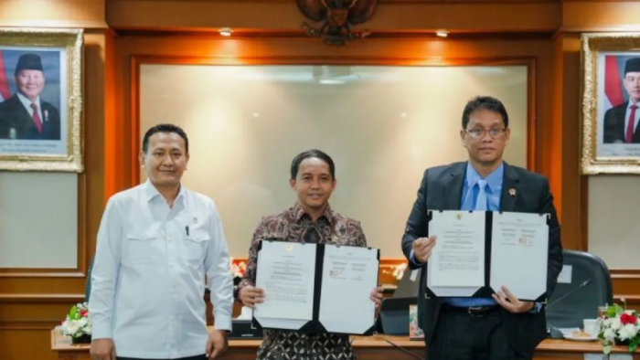 Pemerintah Perkuat Kolaborasi Pengelolaan Hutan, Menhut dan Menkeu Teken MoU untuk Maksimalkan Manfaat bagi Rakyat