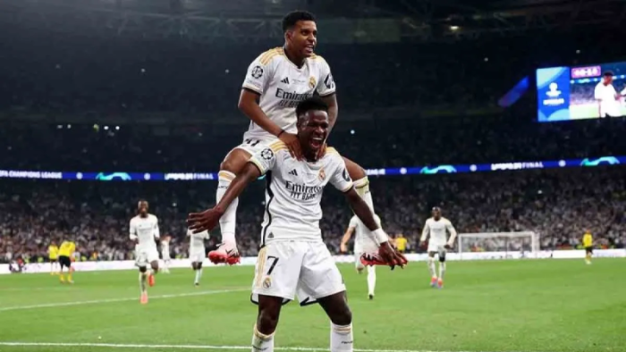 Vinícius Júnior Minta Maaf Usai Insiden di El Clásico, Tegaskan Cinta pada Real Madrid
