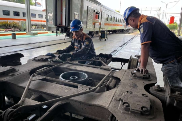 Kesiapan Angkutan Nataru 2025/2026: Mari Kita Lihat Depo Lokomotif dan Depo Kereta Purwokerto