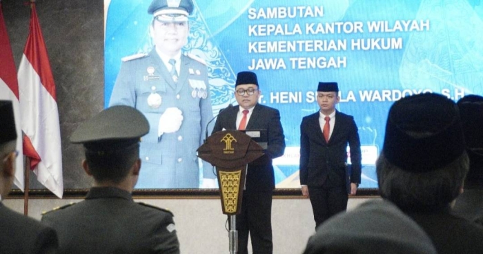 Ambil Sumpah Anggota MPD, Kemenkum Jateng Ingatkan Peran Strategis Pembinaan dan Pengawasan Notaris