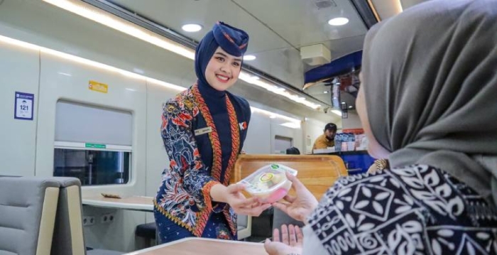 KAI Services Hadirkan Menu Sarapan di KA Pandanwangi
