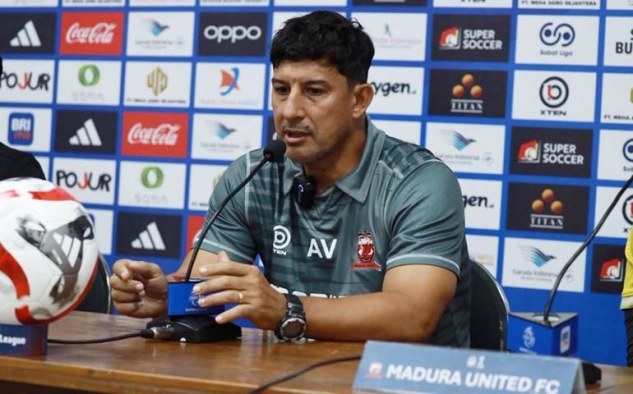 Alfredo Vera Kini Jadi Dirtek Madura United FC 