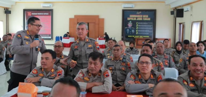 Kunjungi Polres Klaten, Kabid Humas Polda Jateng Ajak Polisi Lebih Aktif dan Cerdas Berkomunikasi