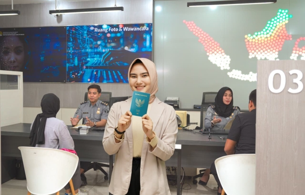 Ditjen Imigrasi Jateng Lampaui Target PNBP dan Catat Kinerja Optimal Sepanjang Januari-November 2025