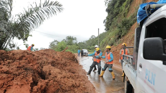 PLN Sumut Percepat Pemulihan Listrik Pascabanjir dan Longsor,…