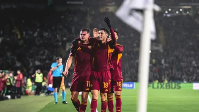 AS Roma Bungkam Celtic 3-0 di Celtic Park, Evan Ferguson Jadi Bintang