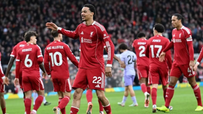 Brace Ekitike Antar Liverpool Tundukkan Brighton di Anfield