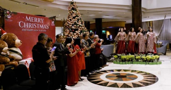 Malam Christmas Tree Lighting yang Hangat dan Memukau di Hotel Ciputra Semarang