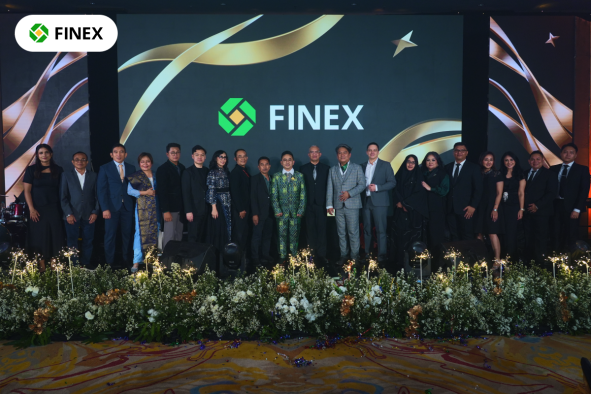 Finex Merayakan Ulang Tahun ke-13 dengan Makan Malam Gala