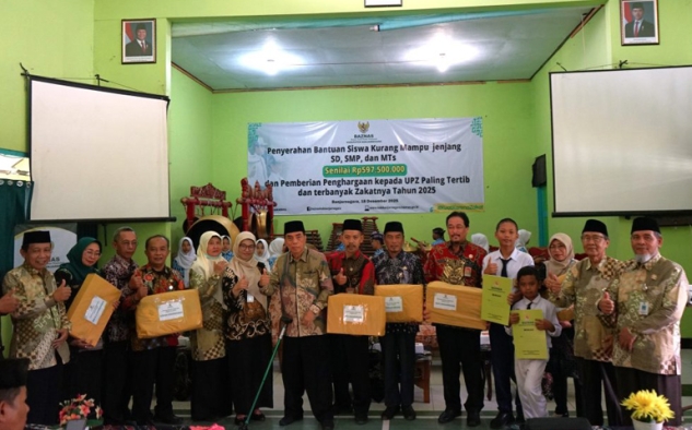 BAZNAS Banjarnegara Salurkan Bantuan Pendidikan kepada 1.491 Siswa