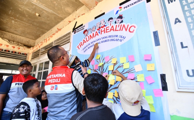 Pertamina Beri Trauma Healing bagi Ratusan Siswa SD Korban Banjir Bandang dan Longsor di Agam