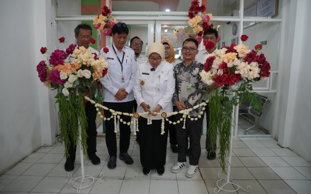 Bupati Lilis Resmikan Apotek Ke-4 PT Luk Ulo Farma di Prembun Kebumen