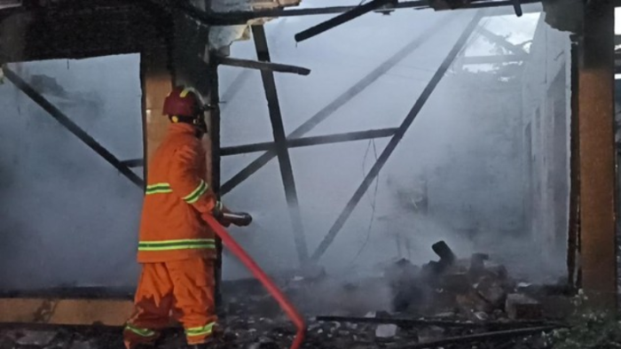 Bocah 11 Tahun Selamat Saat Rumah di Tulungagung Dibakar Kekasih Pemilik