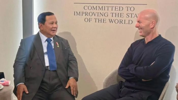 Presiden Prabowo Bahas Masa Depan Sepak Bola Indonesia Bersama Zinedine Zidane di Davos